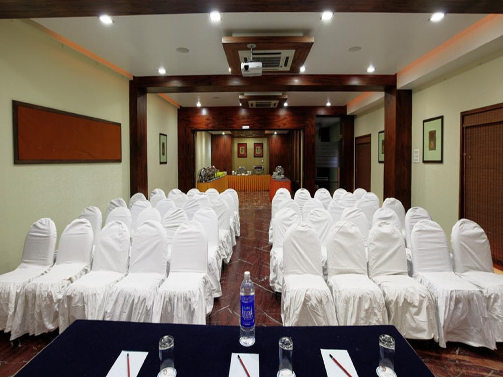 Rāipur Hotel Mayura מתקנים תמונה