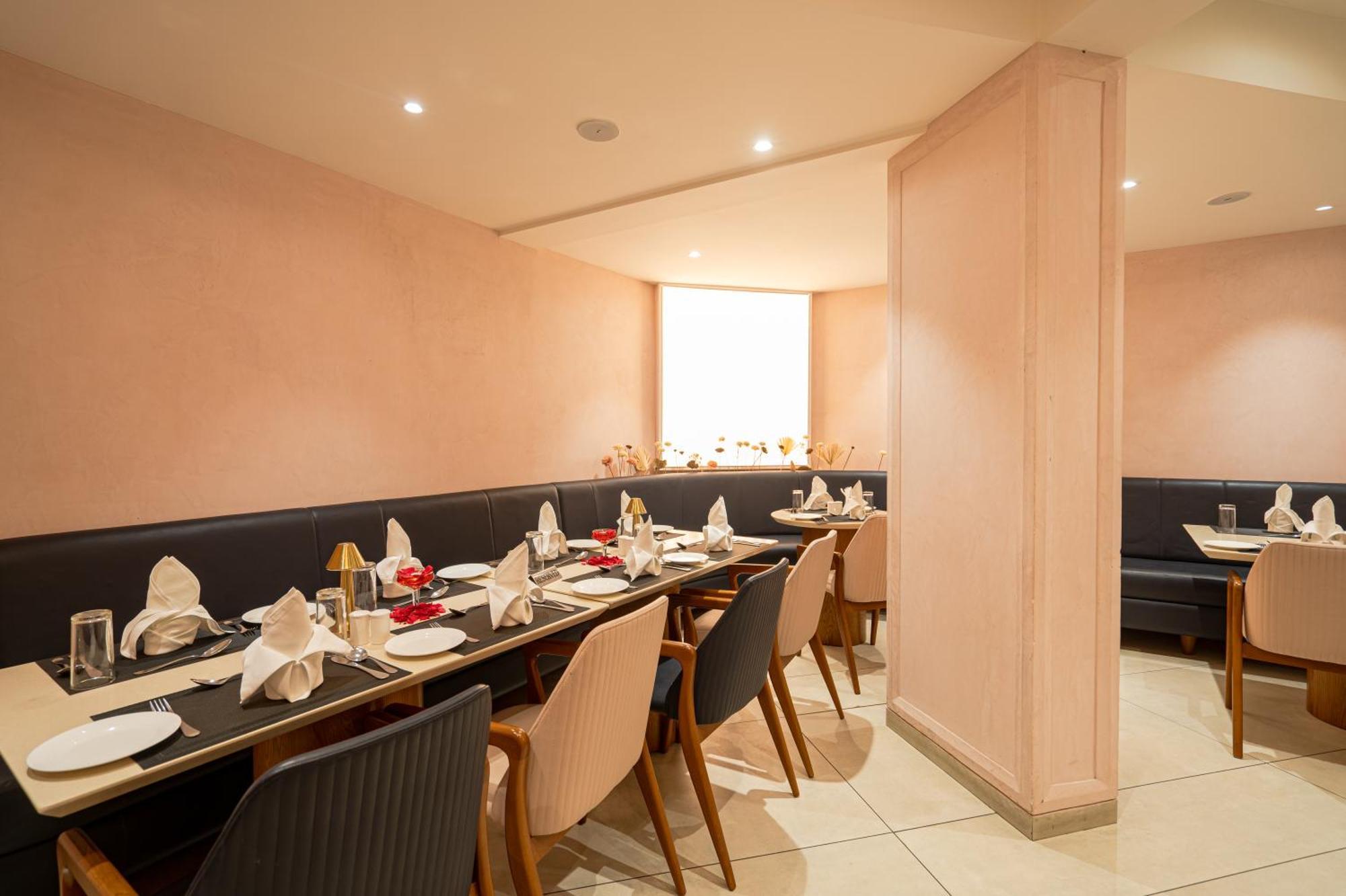 Rāipur Hotel Mayura מראה חיצוני תמונה