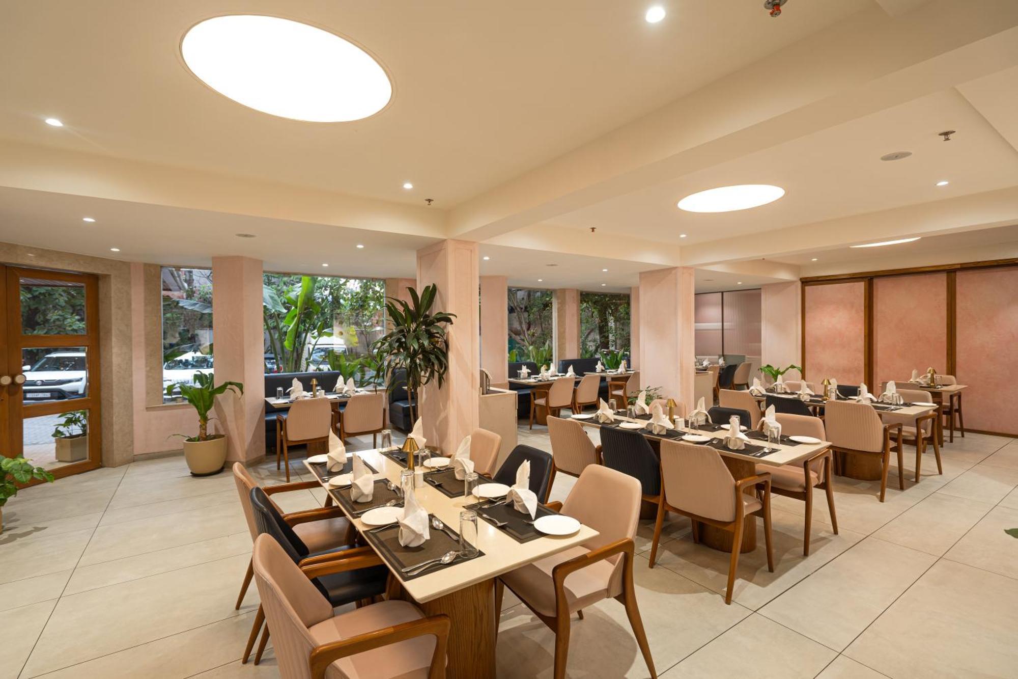 Rāipur Hotel Mayura מראה חיצוני תמונה