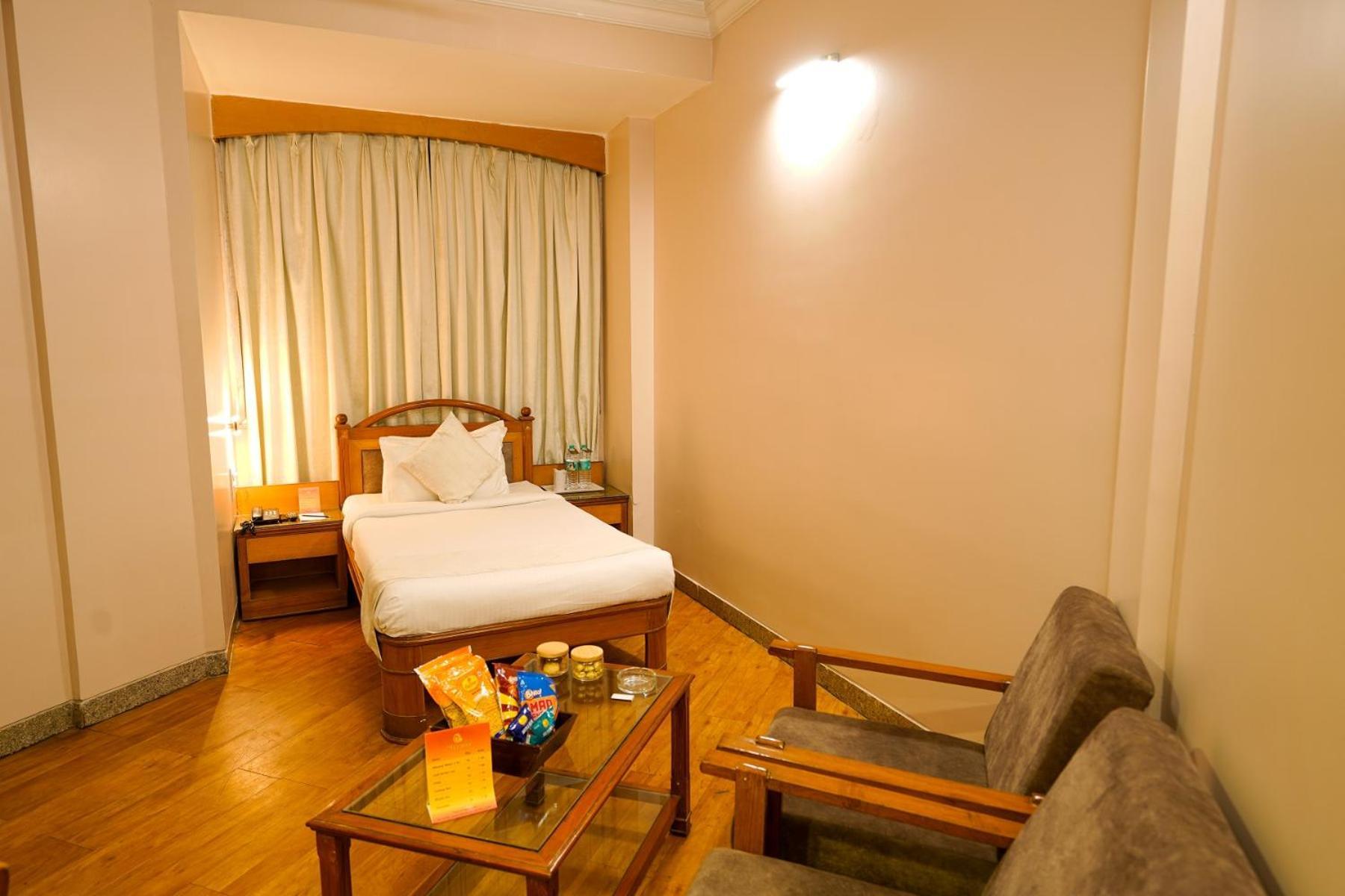 Rāipur Hotel Mayura מראה חיצוני תמונה